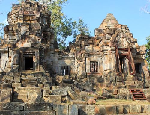 Ek Phnom Pagoda