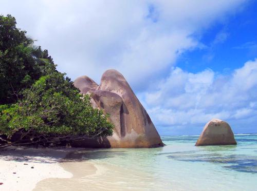 на пляже Anse Sourse D'Argent