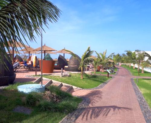 Пляж Melia Llana Beach Resort & Spa